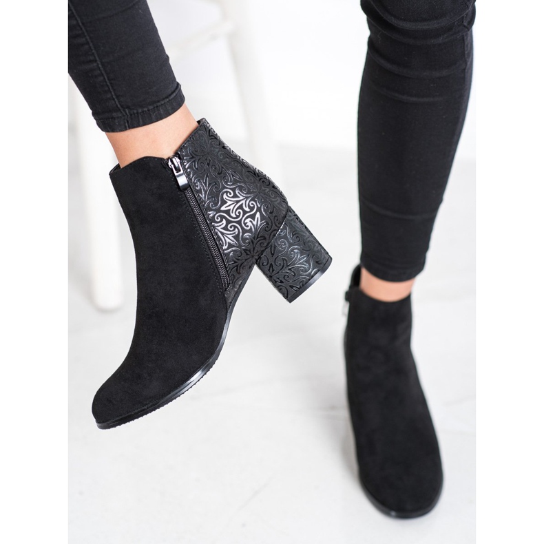 J. Star Svarta stövlar med mönster 2