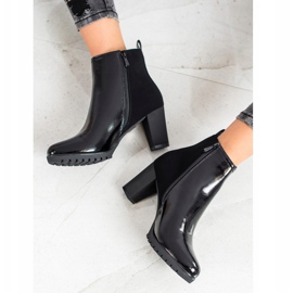 Gogo Patentläder stövlar svart 2