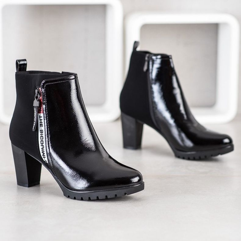 Gogo Patentläder stövlar svart 1