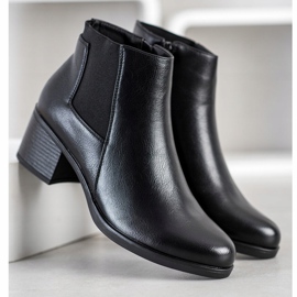 J. Star Stövlar på ett inlägg svart 1