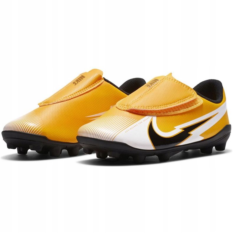 Nike Mercurial Vapor 13 Club Mg PS (V) Jr AT8162 801 fotbollsskor gul gul 1