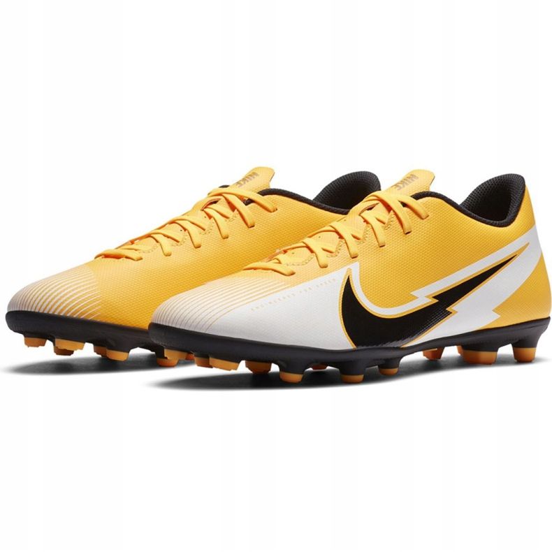 Nike Mercurial Vapor 13 Club FG / MG M AT7968 801 fotbollsskor gul gul 1