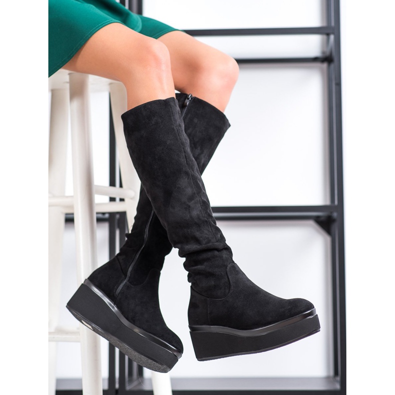 Stövlar på plattformen av Sergio Leone svart 1