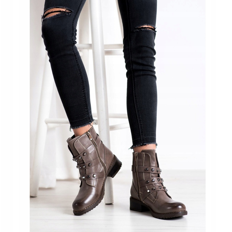 SHELOVET Varma arbetare med prydnader beige 1