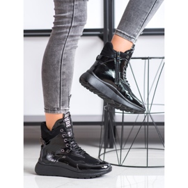 SHELOVET Sportskor med isolering svart 1