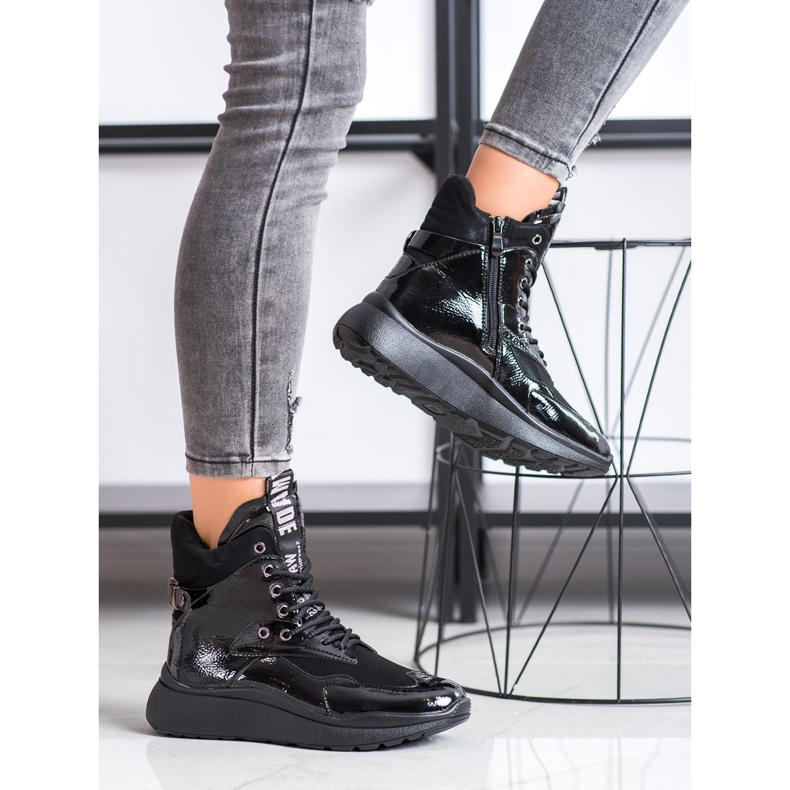 SHELOVET Sportskor med isolering svart 1