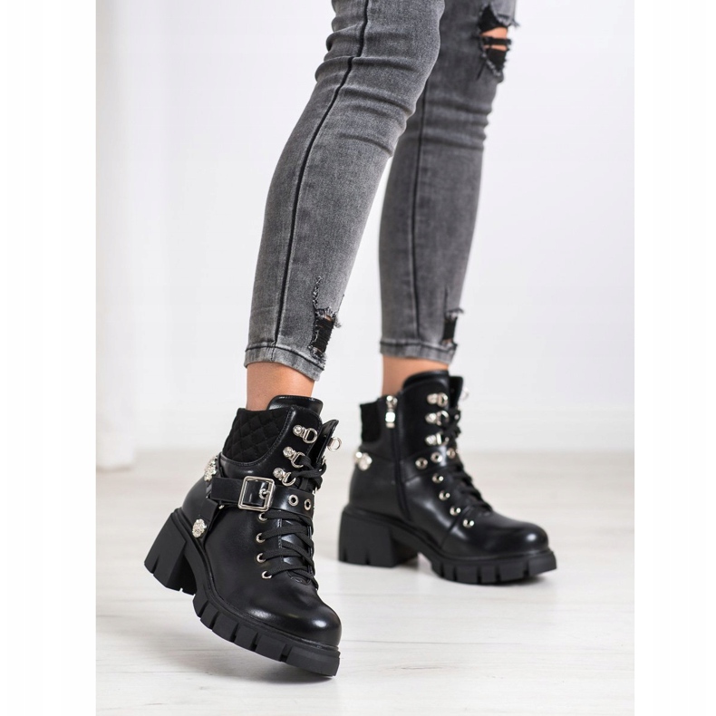 Yes Mile Snygga arbetare med prydnader svart 1