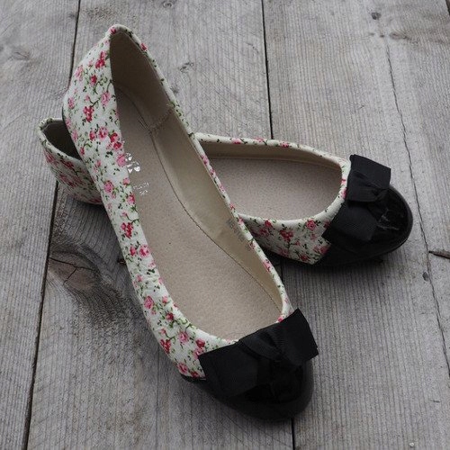 Ballerinor med rosett 6148 färgade vit 1