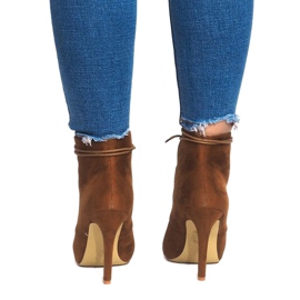 Stövlar på högklackad H253 kamel brun 1