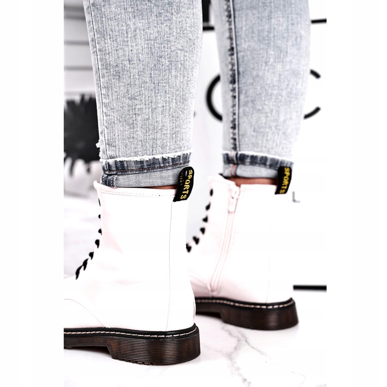 Evento Kvinnestövlar, lackerade vita stövlar 20BT35-3001 3