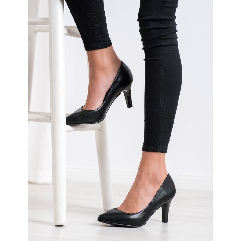 Goodin Pumpar med ekoläder svart 1