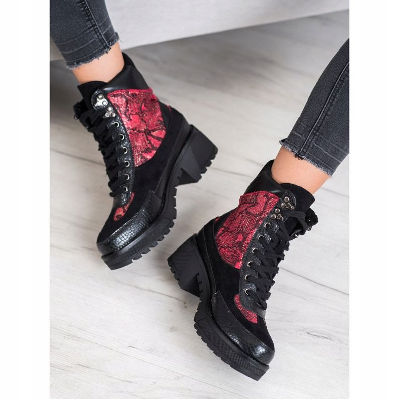 Groto Gogo Rockarbetare på polen svart röd 1