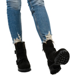 Svarta damisolerade stövlar från Irinrahne 1