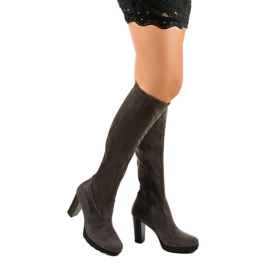 Grå stövlar i ekologisk mocka från Enmirgton 1