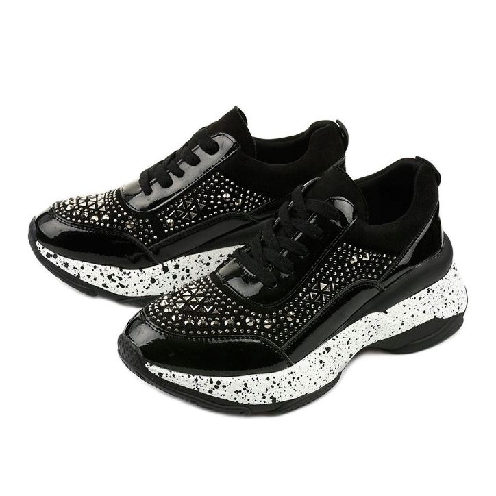 Svarta sneakers gjorda av eko-läder-mocka Quijor 2