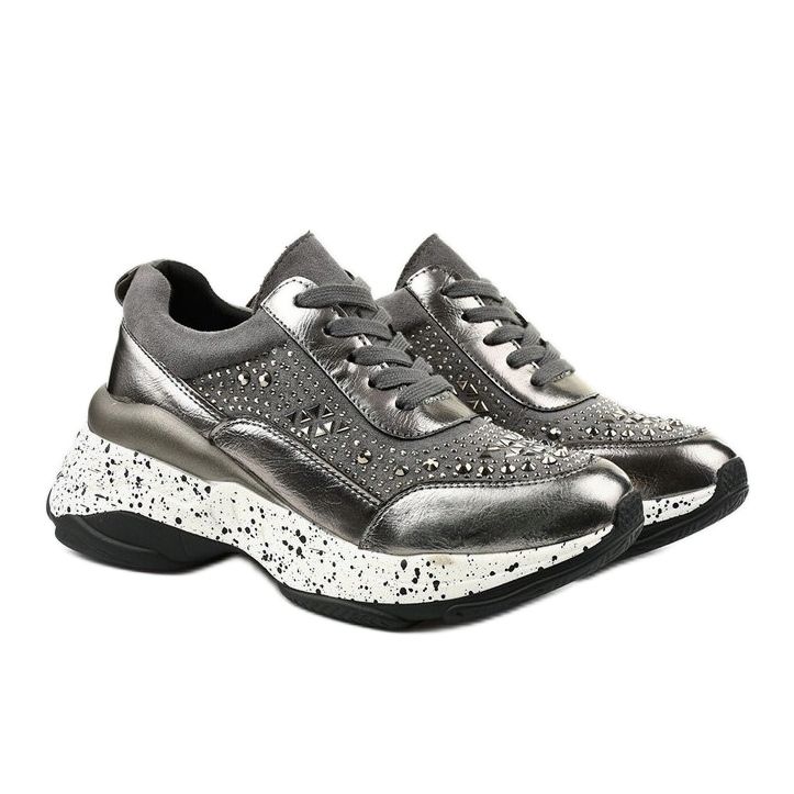 Grå sneakers gjorda av eko-läder-mocka Quijor 2