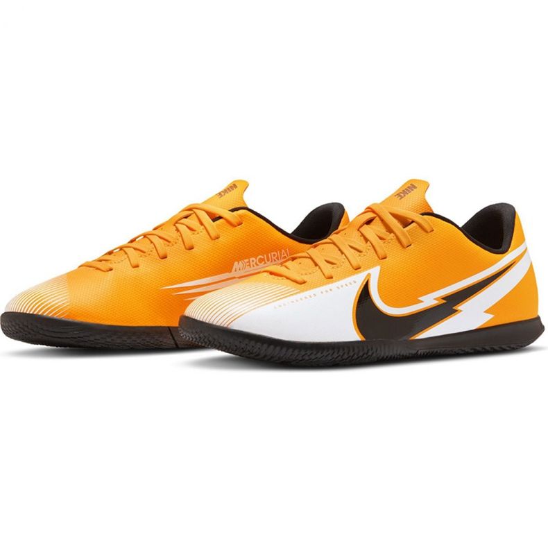 Nike Mercurial Vapor 13 Club Ic Jr AT8169 801 fotbollsskor gul gul 1