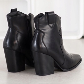 Bella Paris Svarta cowgirls 1