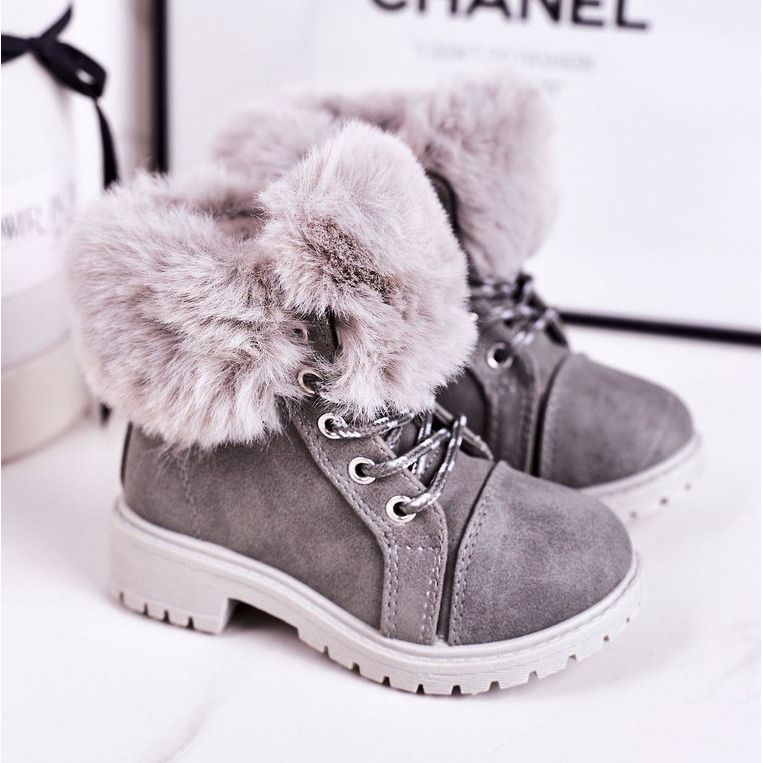 Barnens varma fällare med pälsgrå Nella 1