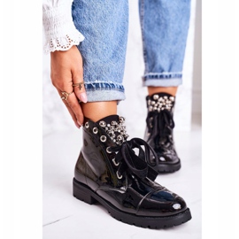 MSMG Varma damstövlar med metalliska pärlor och band, lackerade Perla svart 2