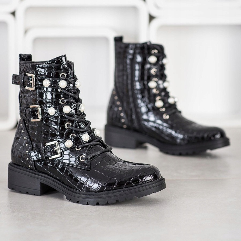 Super Me Lackerade arbetare ormtryck svart 1