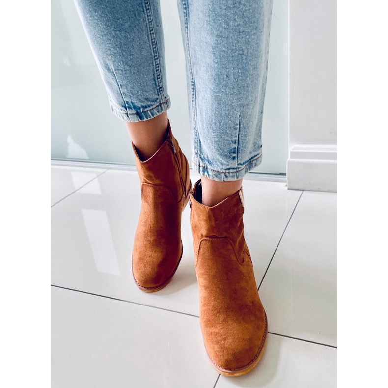 BM Stövlar på en dold kilkamel ZT1013 Camel brun 1