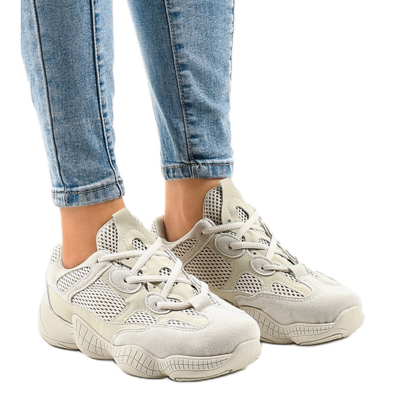 Beige MS521-8 tränare 1