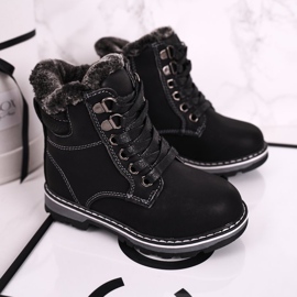 Barnfångare isolerade med pälssvart Luke 2