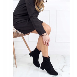 Svarta YK-103 Svarta stövlar med en mjuk ovandel 1