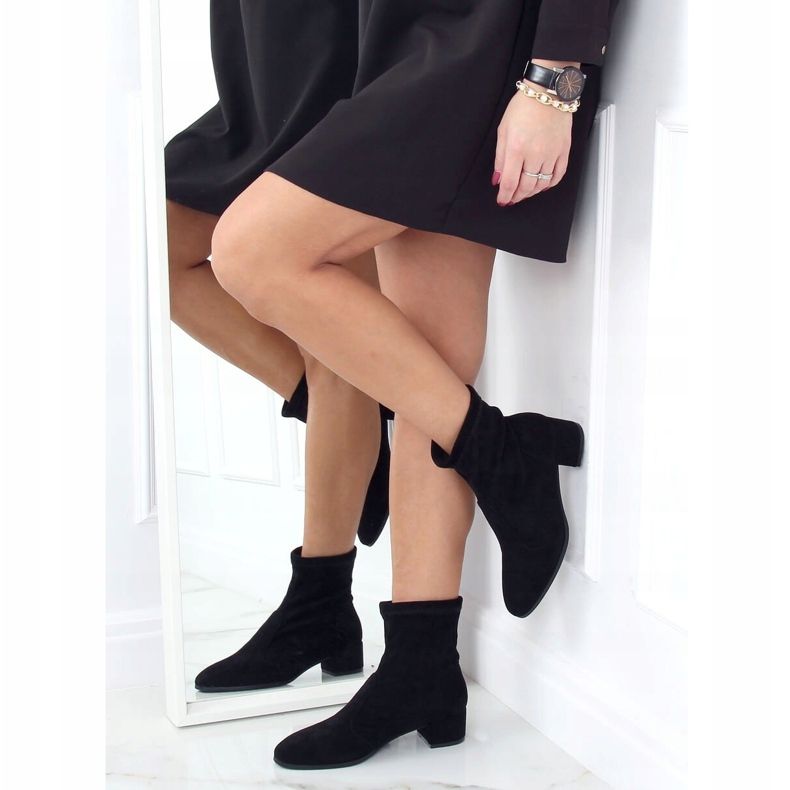 Svarta YK-103 Svarta stövlar med en mjuk ovandel 2