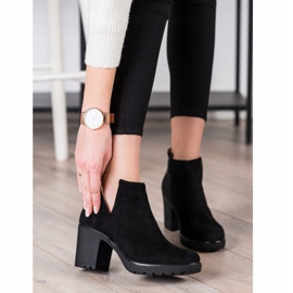 Bella Paris Svarta stövlar med snitt 2