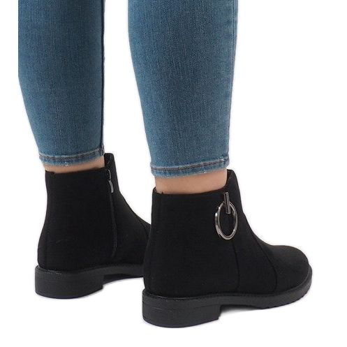 Svarta X-36 isolerade mocka stövlar 1