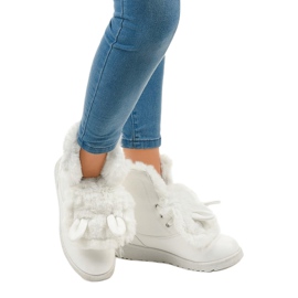 Vita isolerade stövlar från Alrindra 1