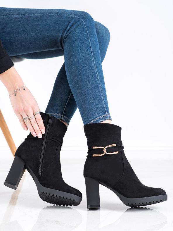 SHELOVET Stövlar med gyllene dekoration svart 2