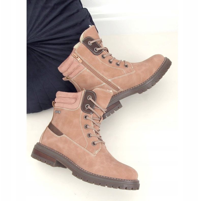 Isolerat rosa timmer 2218 Rosa 2