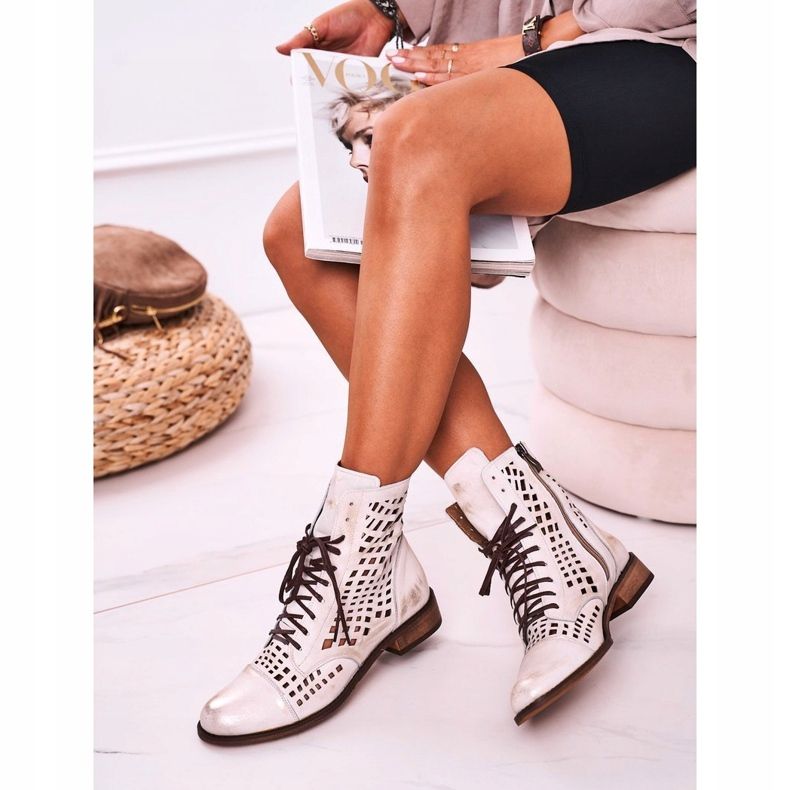 Nicole Kvinnors vita läderstövlar Abigail 1