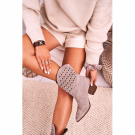 Nicole Kvinnors cowboystövlar på en hälmocka Cappuccino Emily beige 1