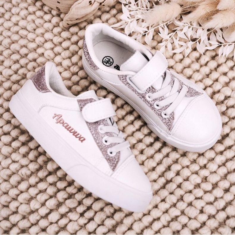 Apawwa Barnskor med vit Brocade Camila 1