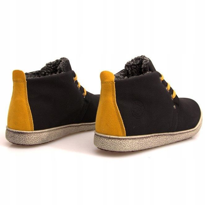 Högisolerade sneakers 3021 svart 1