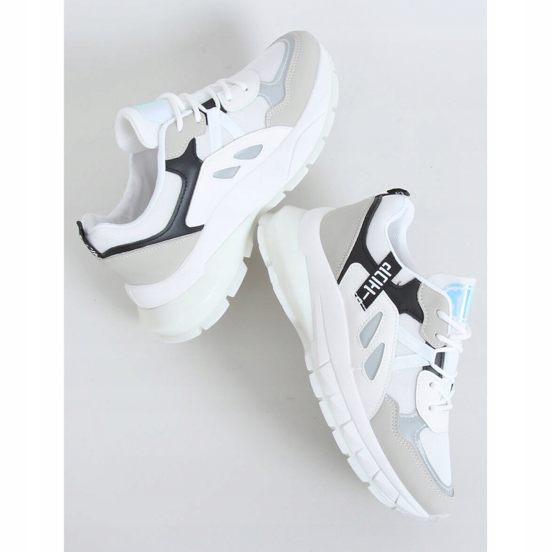 Vita kvinnors sportskor B0-553 VIT / SVART mångfärgad 1