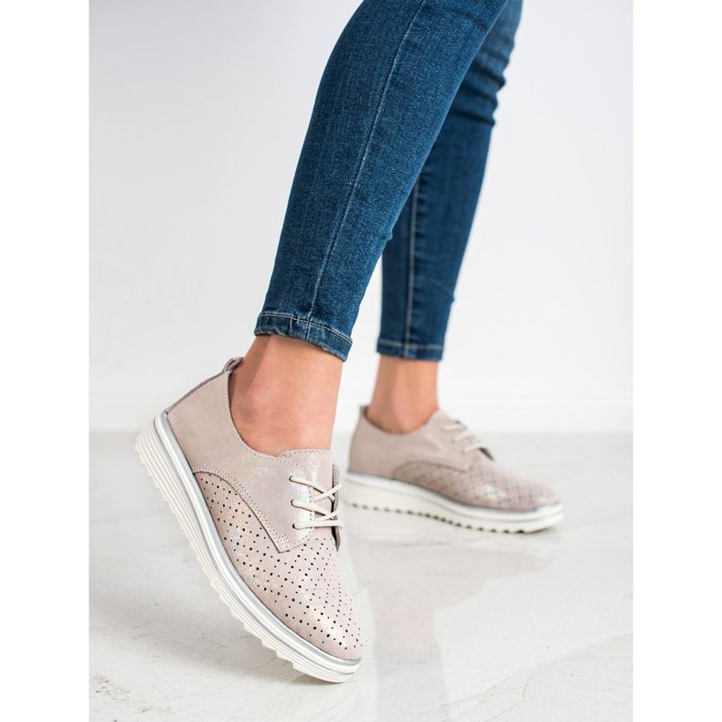 Kylie Läder Brogues på plattformen beige 1