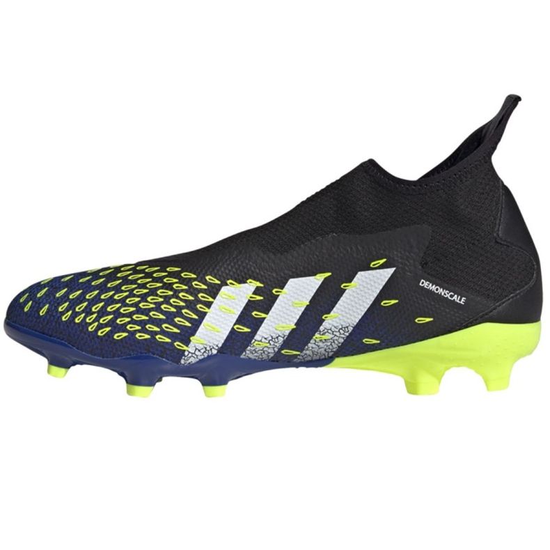 Adidas Predator Freak.3 Ll Fg M FY0617 fotbollsskor vit, svart, royal svart 1