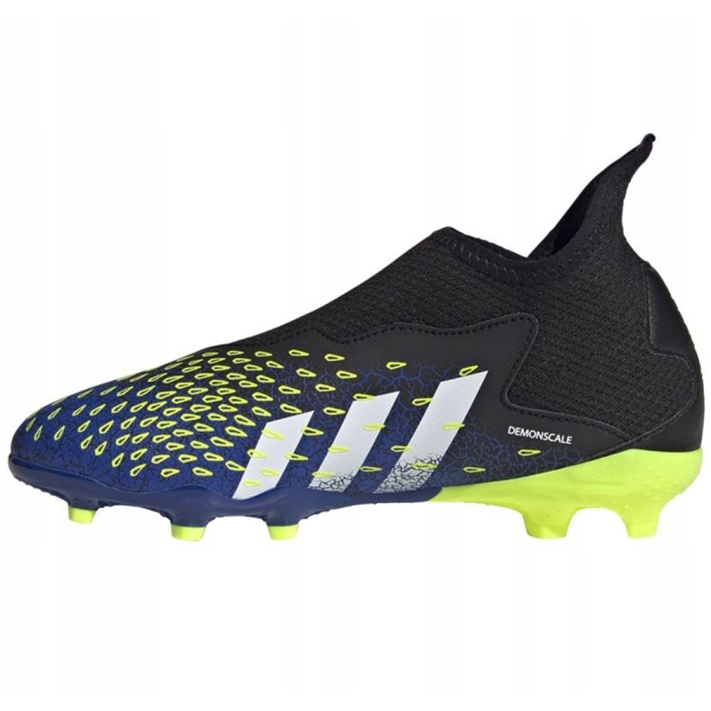 Adidas Predator Freak.3 Ll Fg Jr FY0618 fotbollsskor vit, svart, royal svart 1