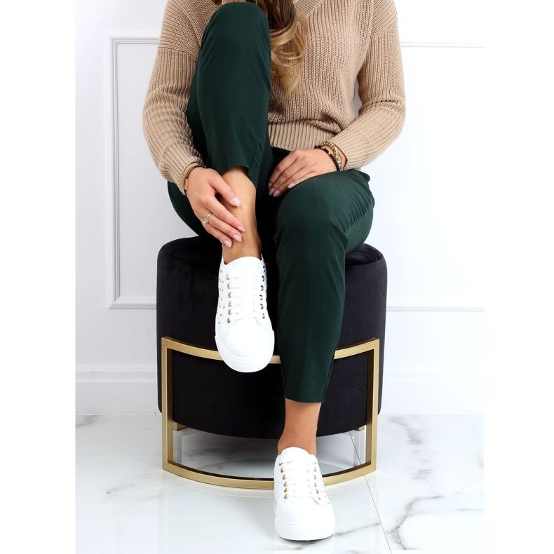 Damskor med vita dubbar LA124P Beige 2