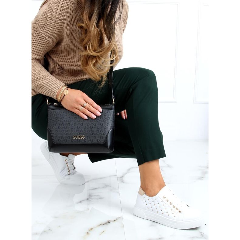 Damskor med vita dubbar LA124P Beige 1