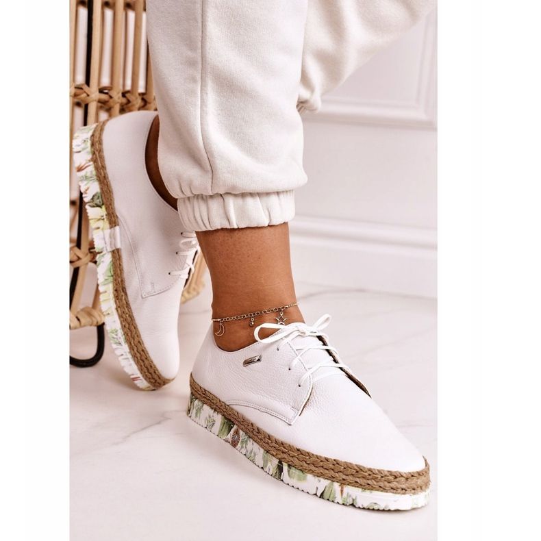 Kvinnors läderskor Maciejka White 0293611 vit 1