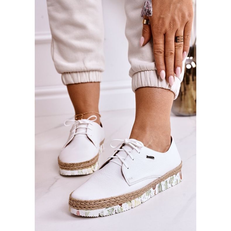 Kvinnors läderskor Maciejka White 0293611 vit 2