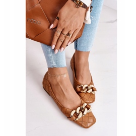 PS1 Eleganta Quiltade Ballerinor med kamelkokokedja brun 2