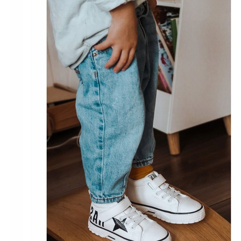 Apawwa Barnhöga sneakers med kardborrevit Sparky 1