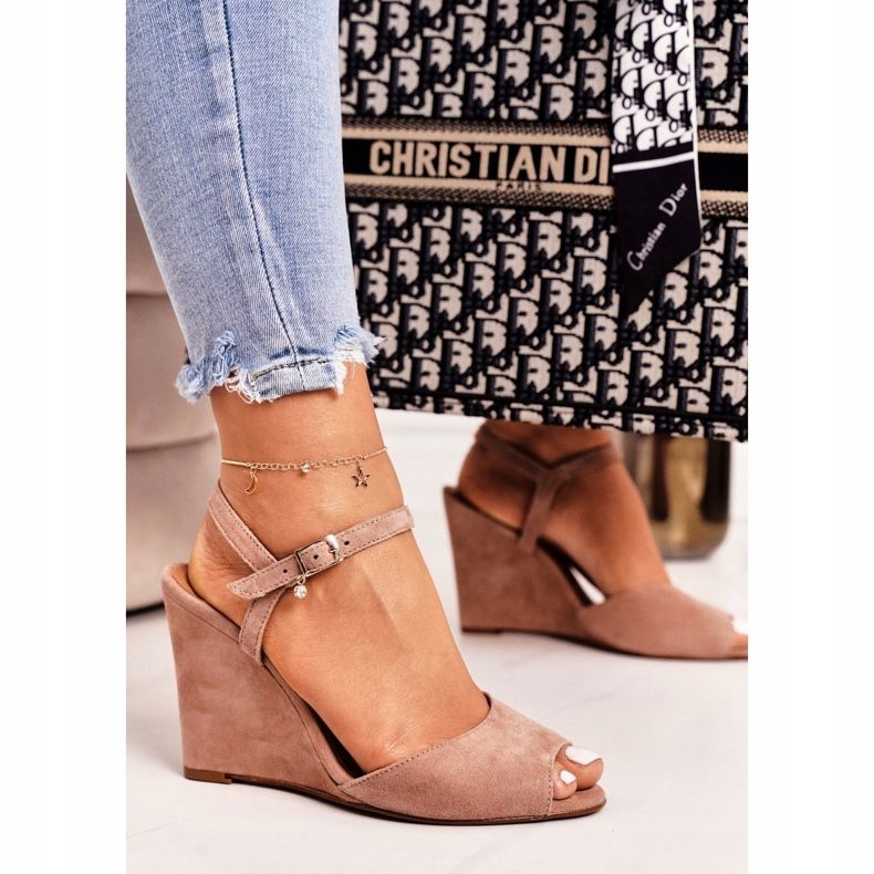 Sandaler i mocka med wedge Laura Messi 2253 Pulverrosa 1